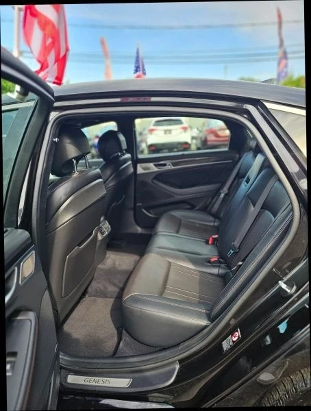2019 Genesis G80 - Image 10 of 12