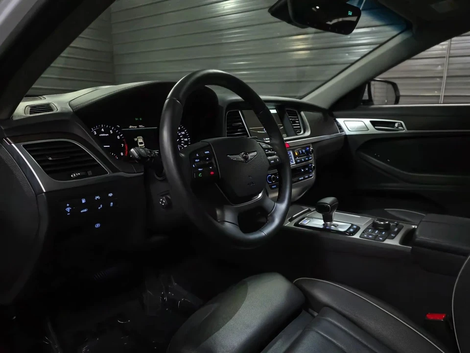 2019 Genesis G80 - Image 10 of 12