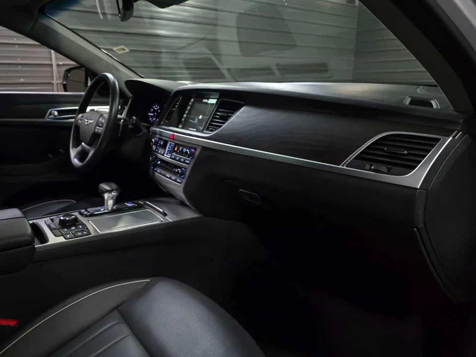 2019 Genesis G80 - Image 12 of 12