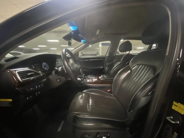 2019 Genesis G90 - Image 10 of 12