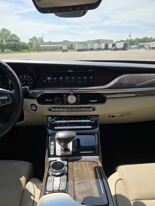 2019 Genesis G90 - Image 7 of 16