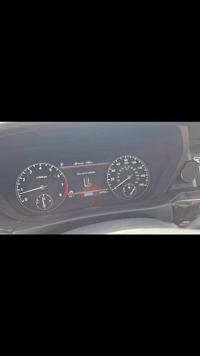 2019 Genesis G90 - Image 16 of 16