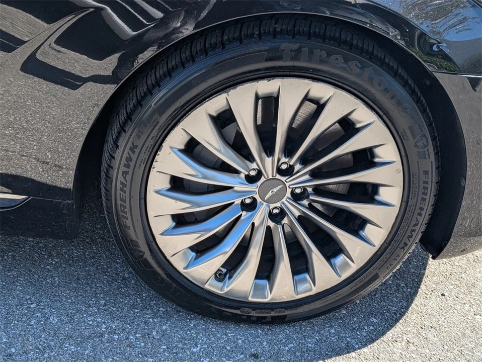 2019 Genesis G90 - Image 9 of 12