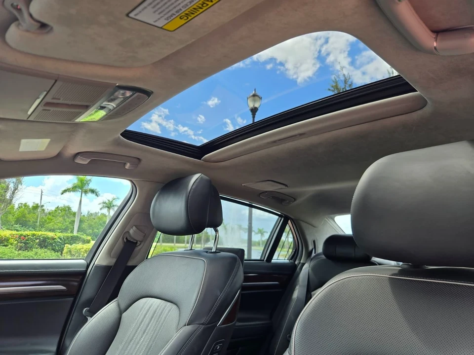 2019 Genesis G90 - Image 18 of 21
