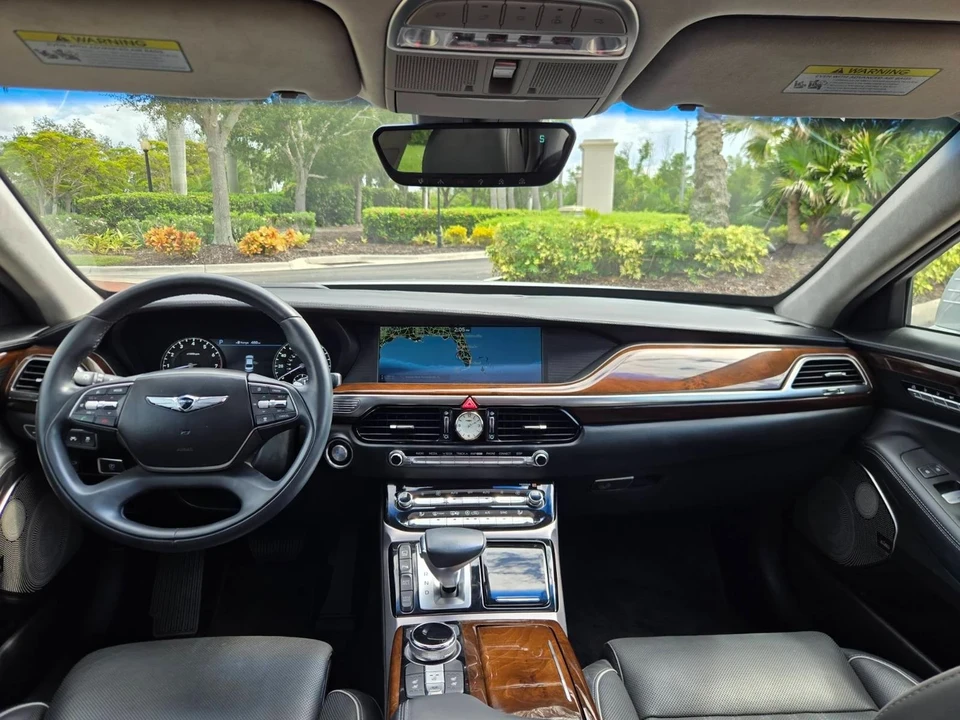 2019 Genesis G90 - Image 10 of 21