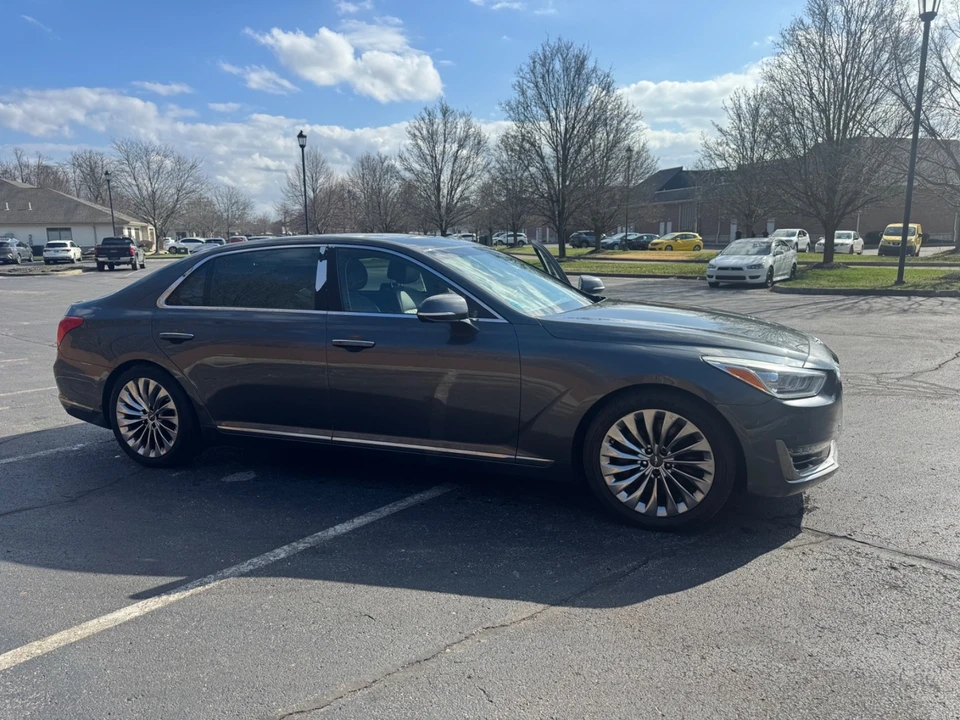 2019 Genesis G90 - Image 9 of 21