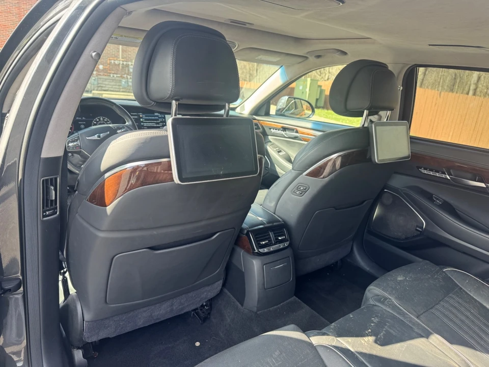 2019 Genesis G90 - Image 21 of 21