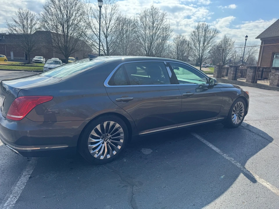 2019 Genesis G90 - Image 10 of 21