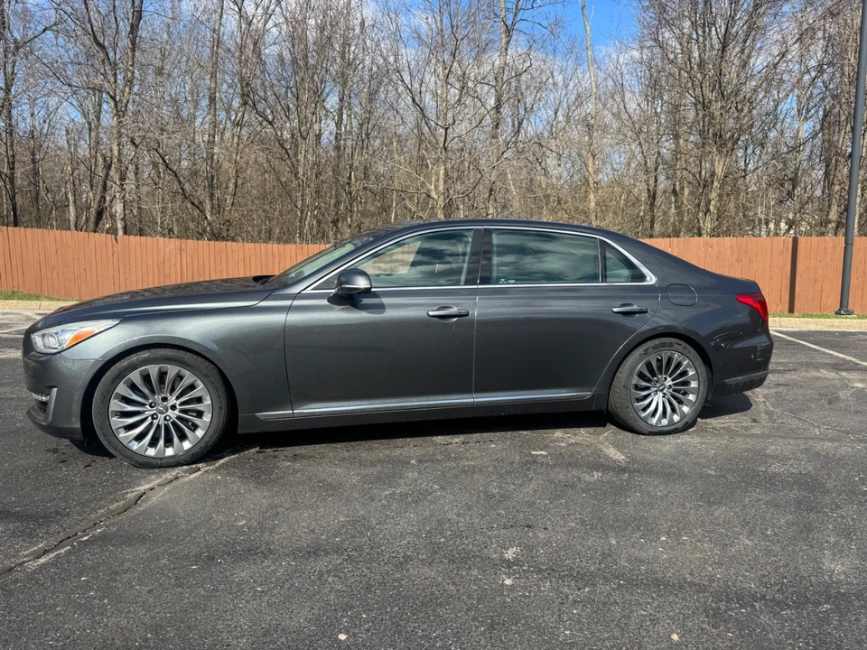 2019 Genesis G90 - Image 2 of 21