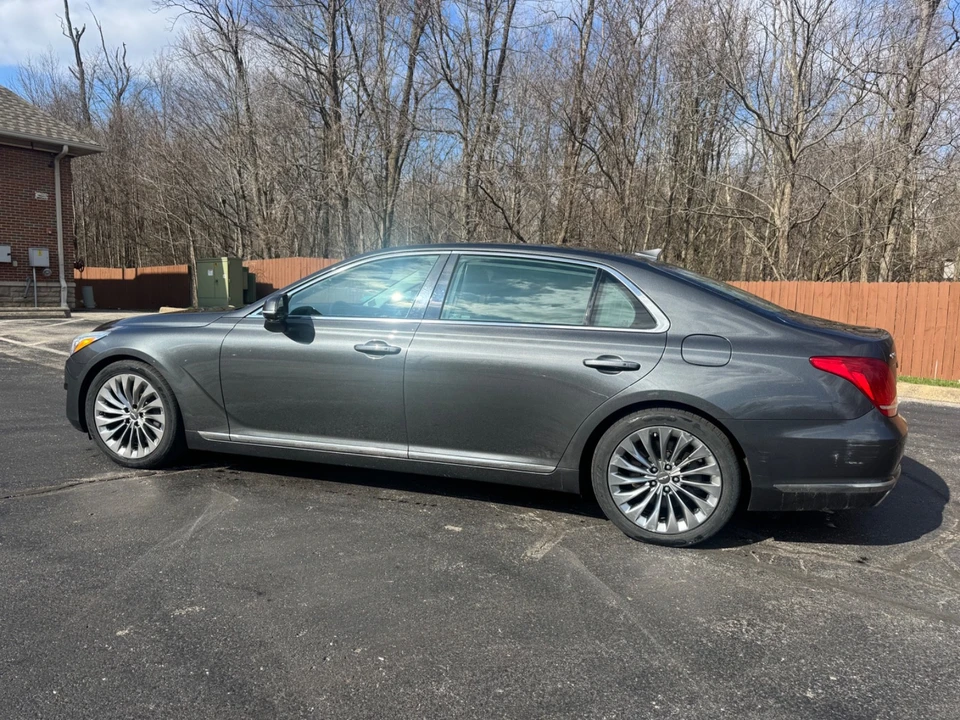 2019 Genesis G90 - Image 3 of 21
