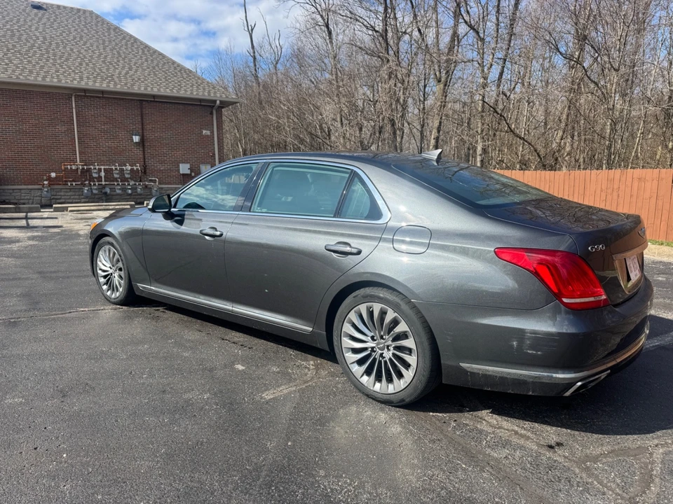 2019 Genesis G90 - Image 4 of 21