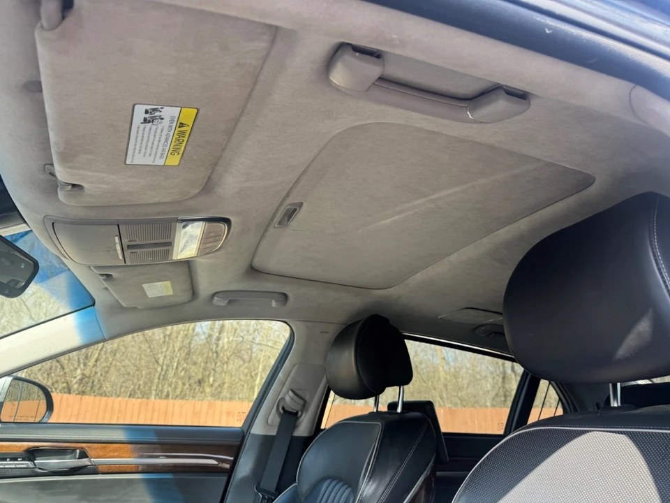 2019 Genesis G90 - Image 19 of 21