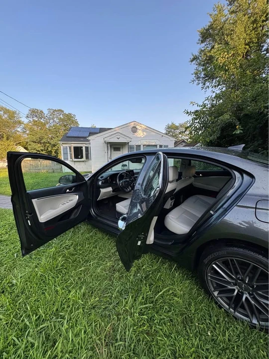 2019 Genesis G70 - Image 12 of 17