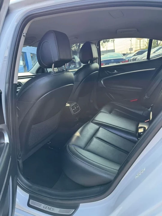 2019 Genesis G70 - Image 15 of 20