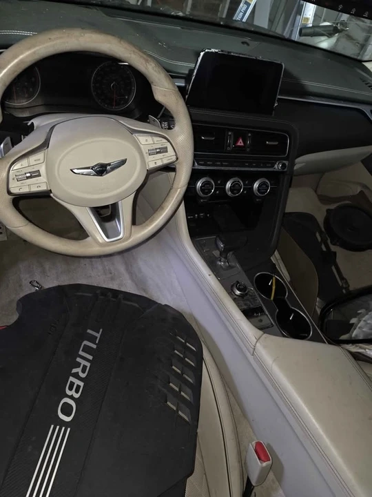 2019 Genesis G70 - Image 17 of 18