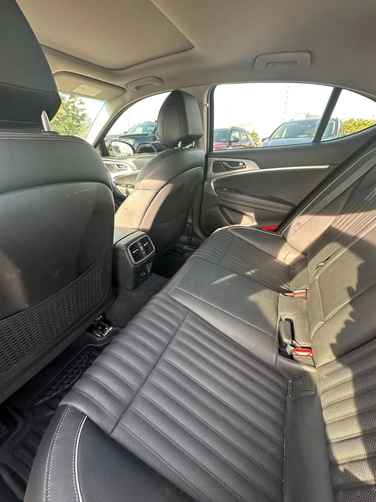 2019 Genesis G70 - Image 7 of 8
