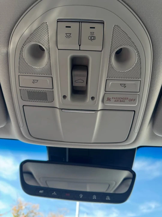 2019 Genesis G70 - Image 10 of 16