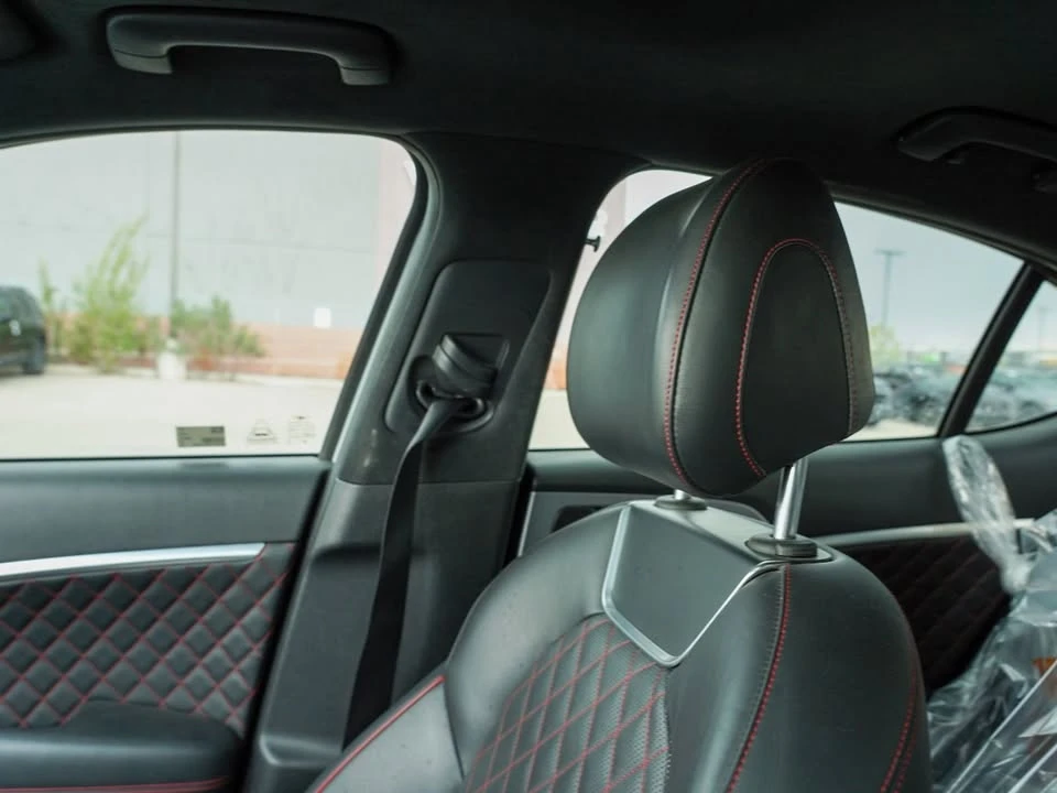 2019 Genesis G70 - Image 16 of 20