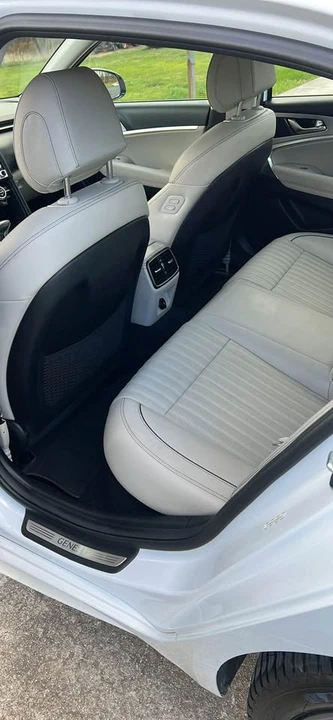 2019 Genesis G70 - Image 8 of 12