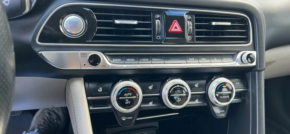 2019 Genesis G70 - Image 10 of 12