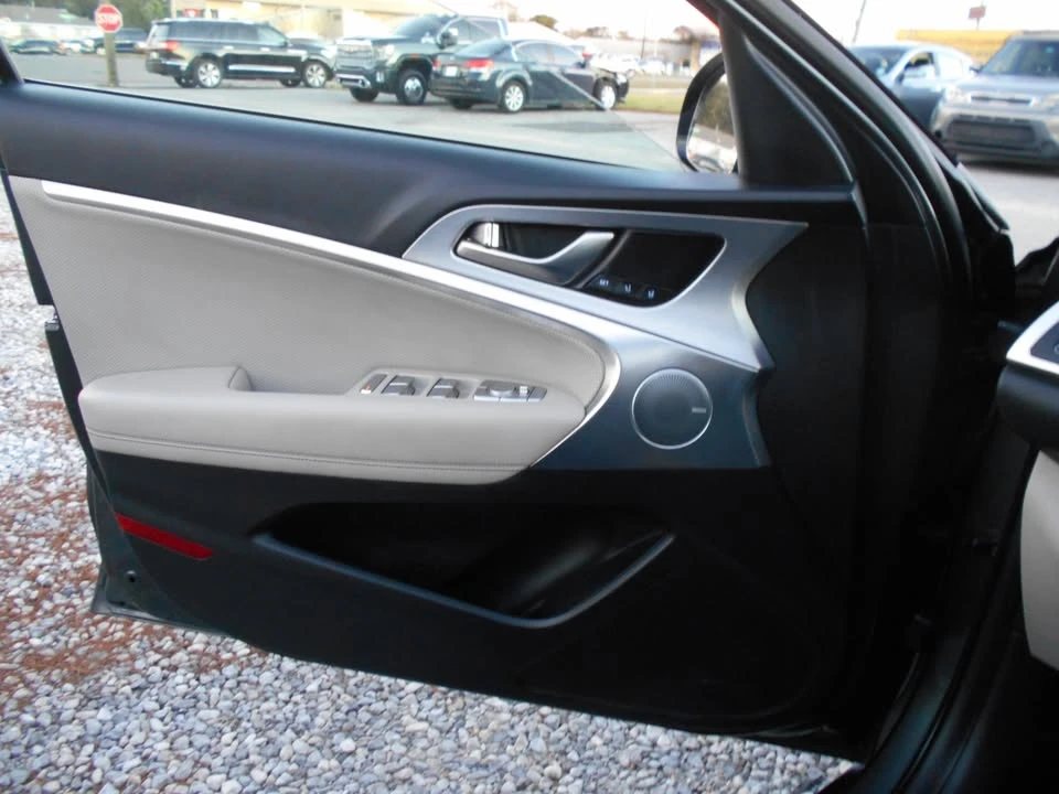2019 Genesis G70 - Image 14 of 20