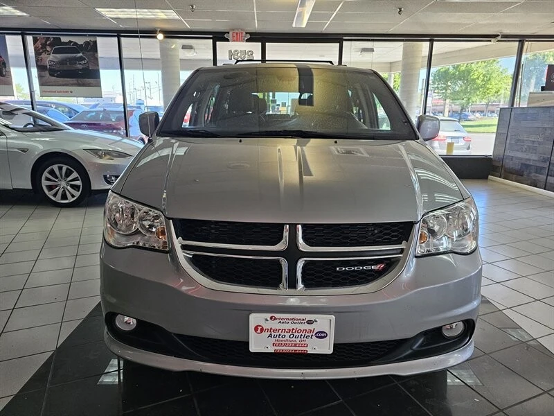 2019 Dodge Caravan - Image 3 of 4