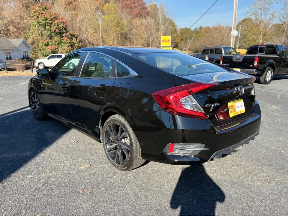 2019 Honda Civic 10th Gen - Image 6 of 9
