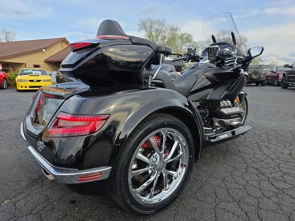 2019 Honda Gold Wing - Image 20 of 29