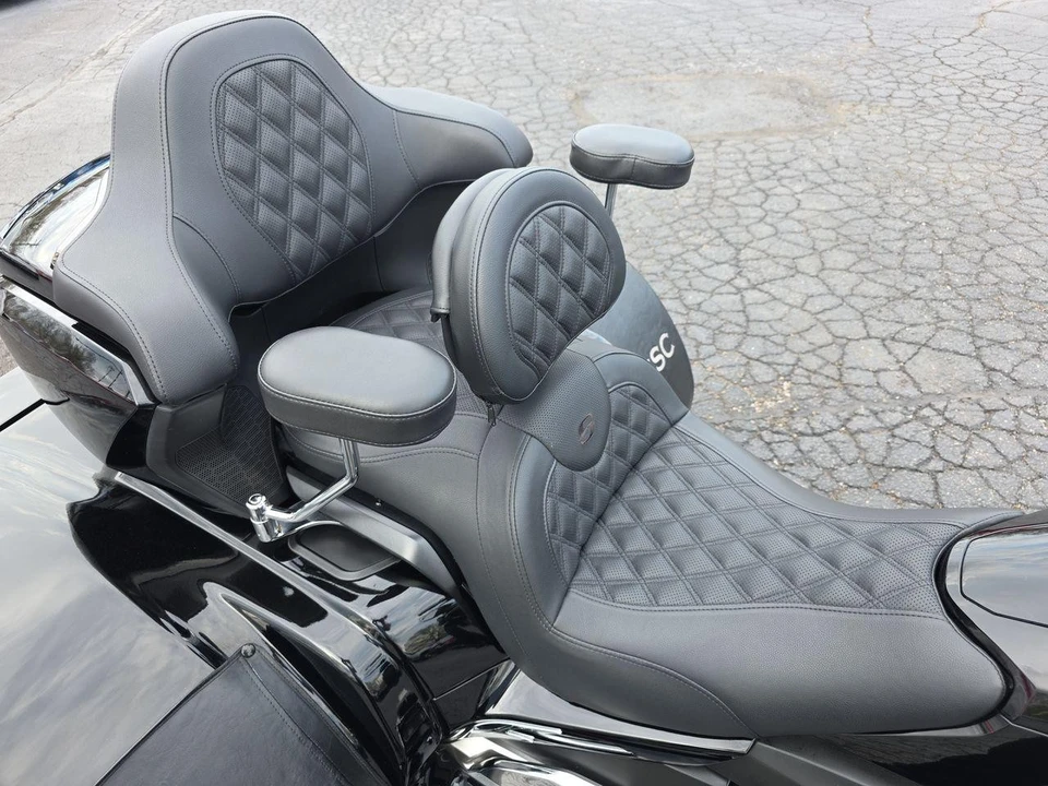 2019 Honda Gold Wing - Image 3 of 29