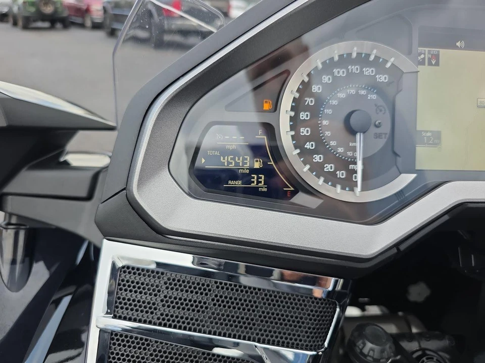 2019 Honda Gold Wing - Image 11 of 29