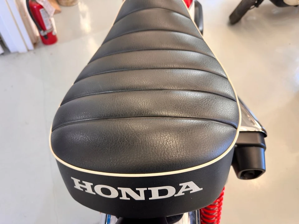2019 Honda Motorcycles - Image 17 of 18