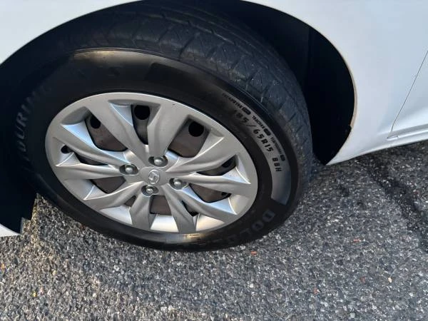 2019 Hyundai Accent - Image 9 of 20
