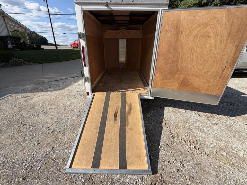 2019 - Image 15 of 31