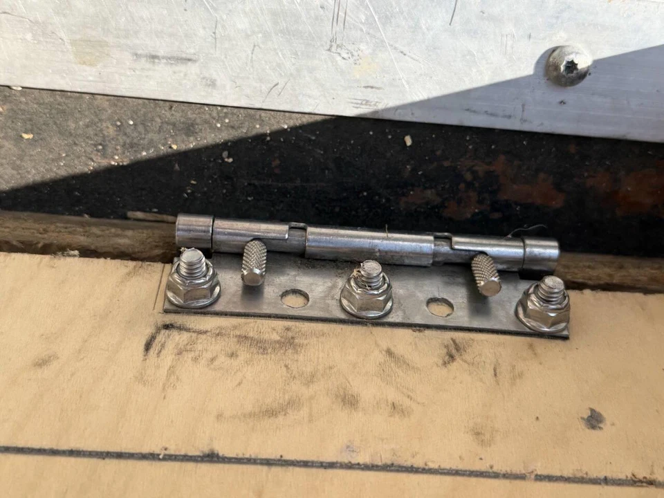 2019 - Image 13 of 31