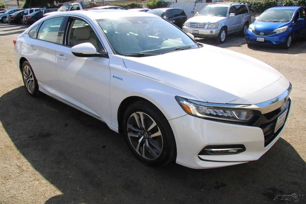 2019 Honda Accord 10th Gen - Image 10 of 21