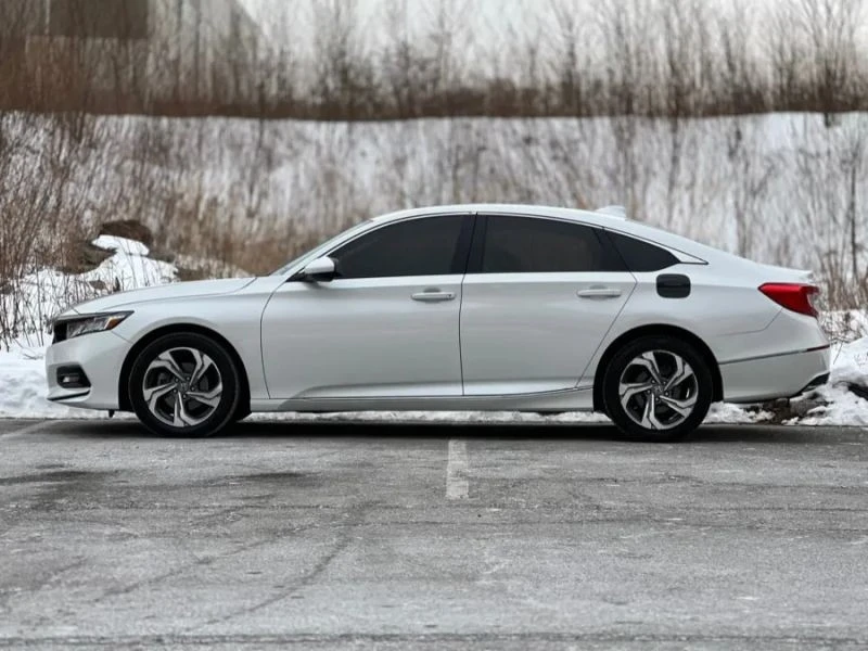 2019 Honda Accord 10th Gen - Image 5 of 12