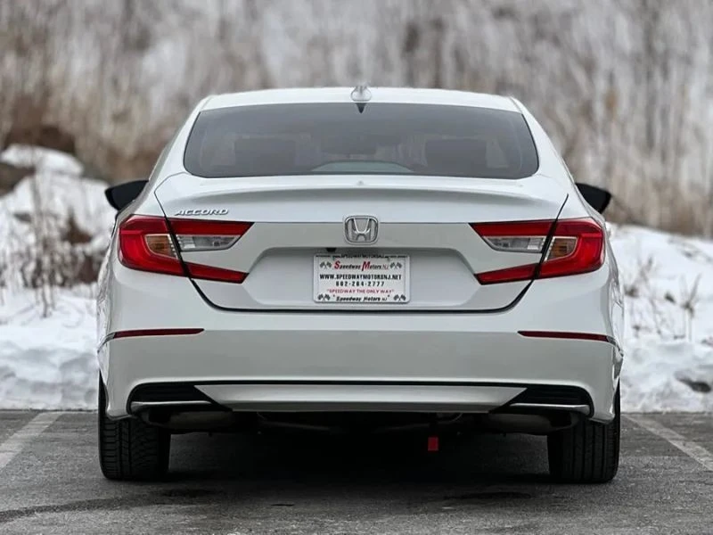 2019 Honda Accord 10th Gen - Image 7 of 12