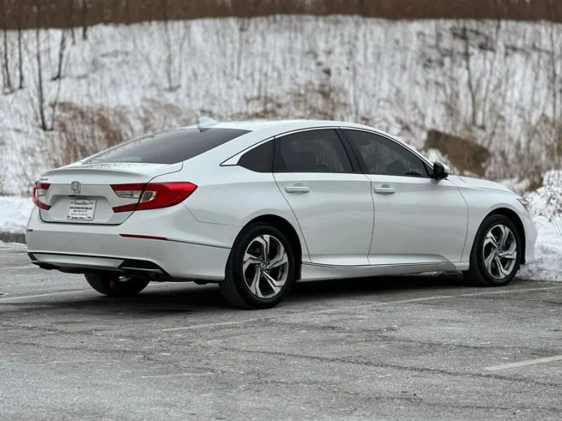 2019 Honda Accord 10th Gen - Image 8 of 12