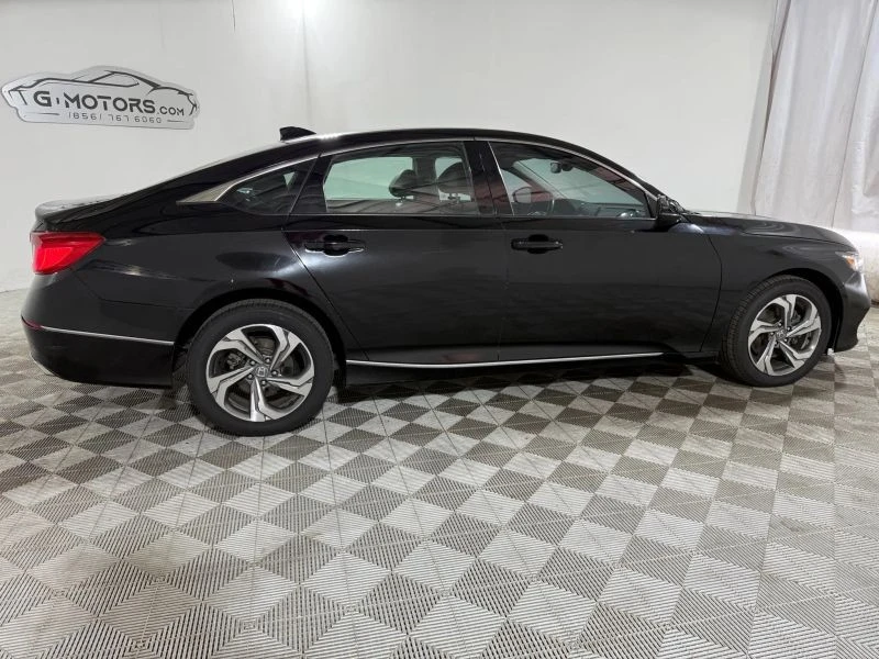 2019 Honda Accord 10th Gen - Image 10 of 12