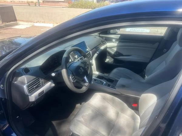 2019 Honda Accord 10th Gen - Image 5 of 12