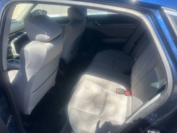 2019 Honda Accord 10th Gen - Image 6 of 12