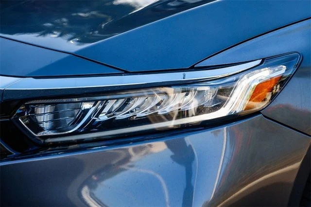 2019 Honda Accord 10th Gen - Image 7 of 12