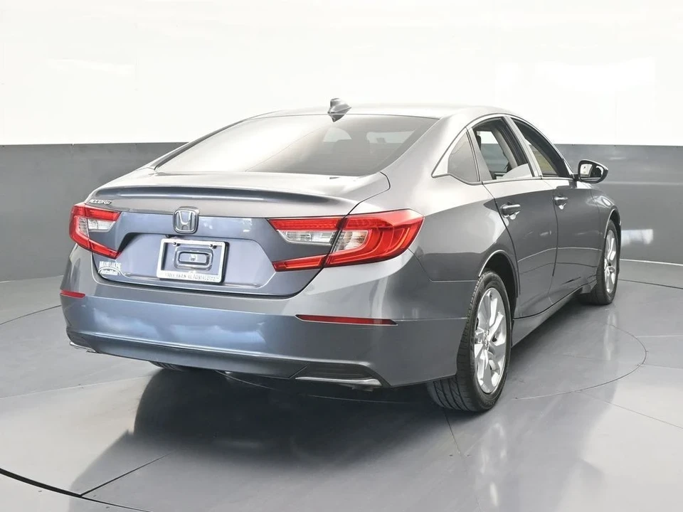 2019 Honda Accord 10th Gen - Image 5 of 12