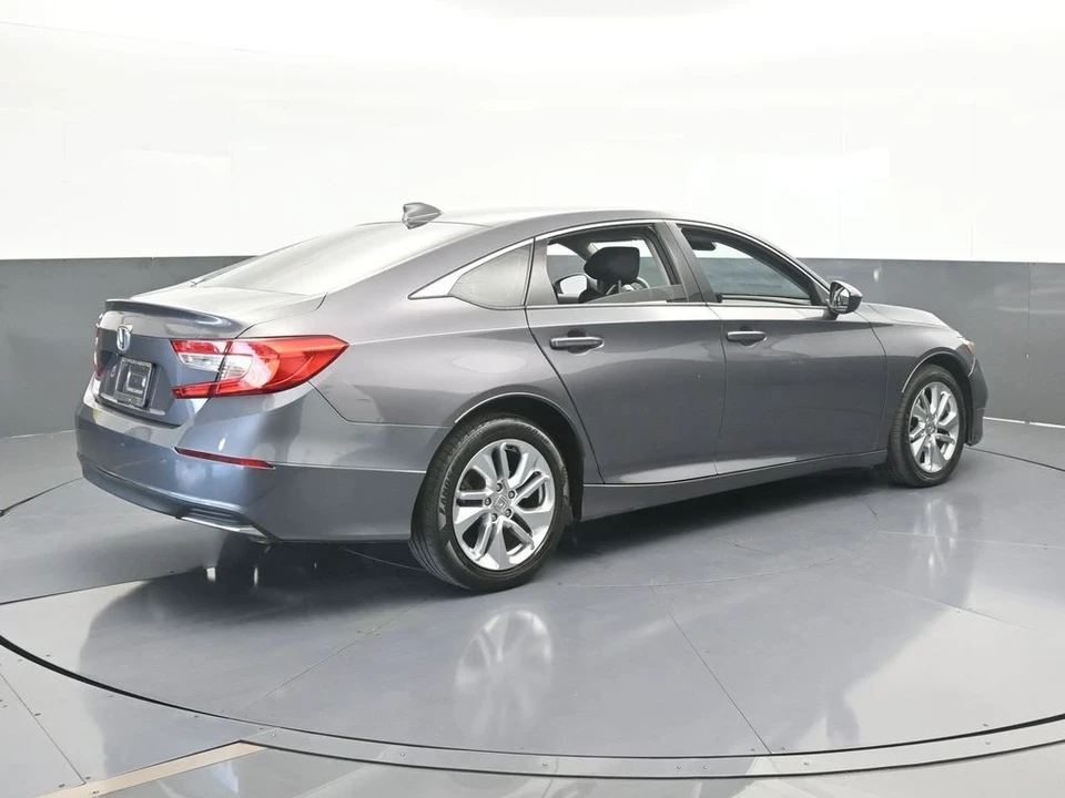2019 Honda Accord 10th Gen - Image 6 of 12