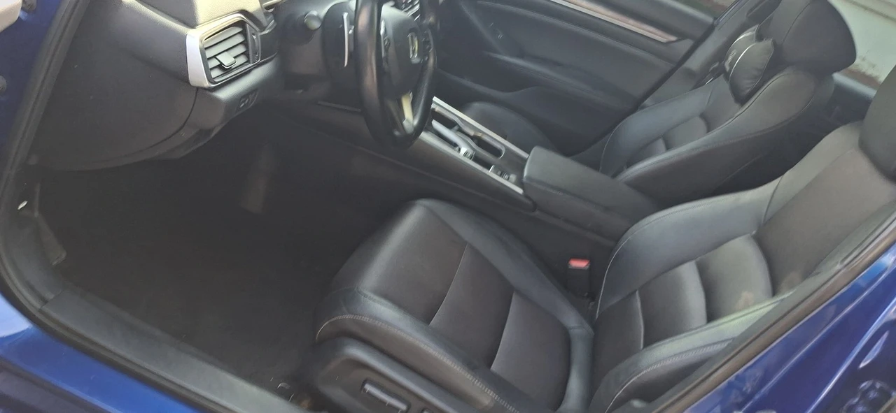 2019 Honda Accord 10th Gen - Image 14 of 20