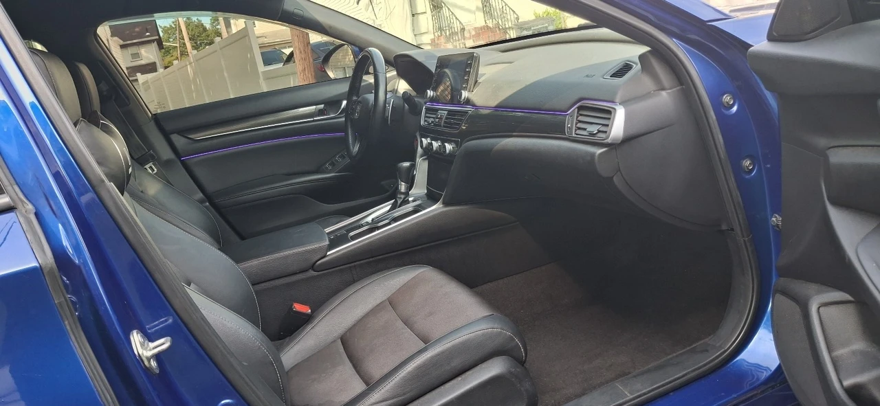 2019 Honda Accord 10th Gen - Image 18 of 20