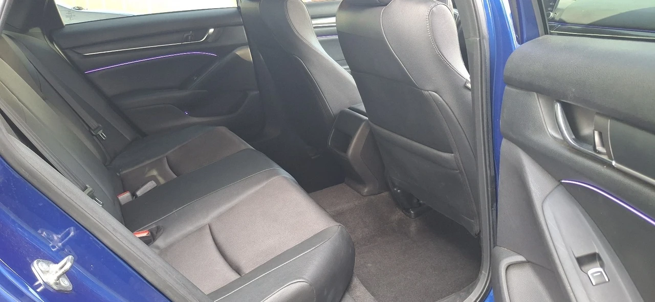 2019 Honda Accord 10th Gen - Image 17 of 20