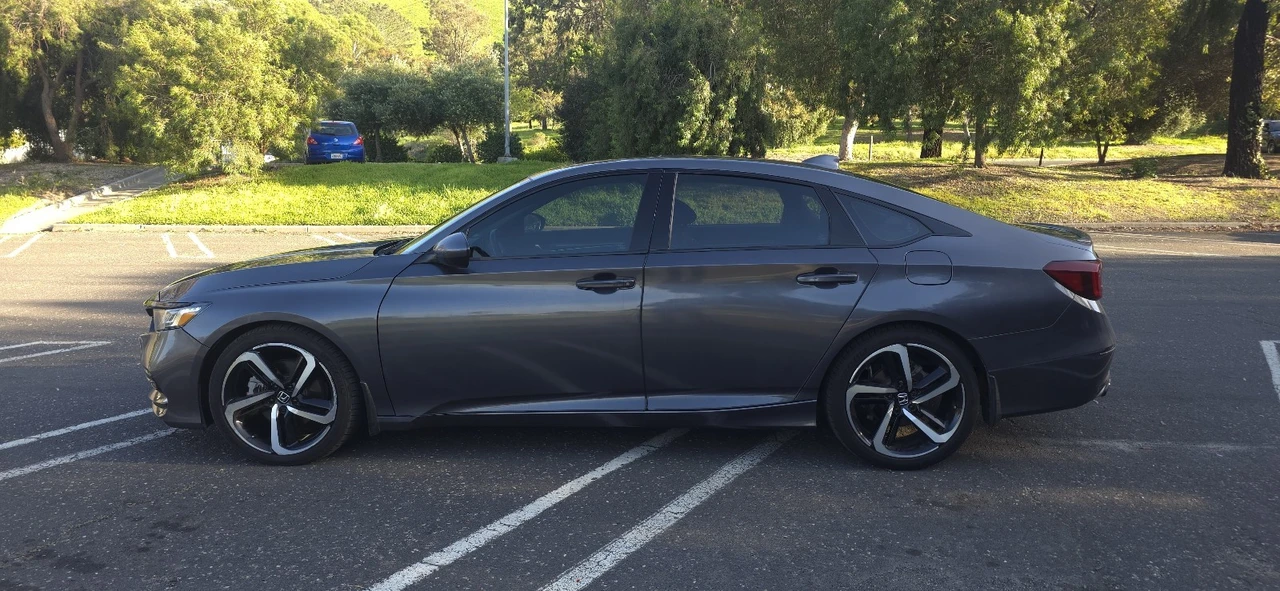 2019 Honda Accord 10th Gen - Image 5 of 21