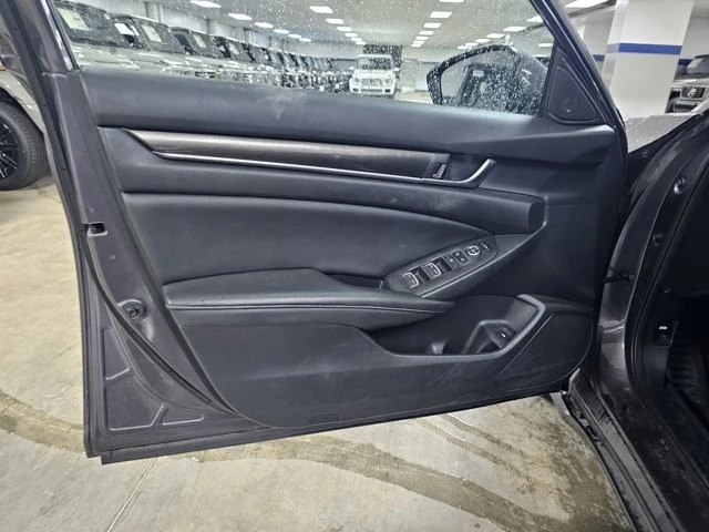 2019 Honda Accord 10th Gen - Image 10 of 12