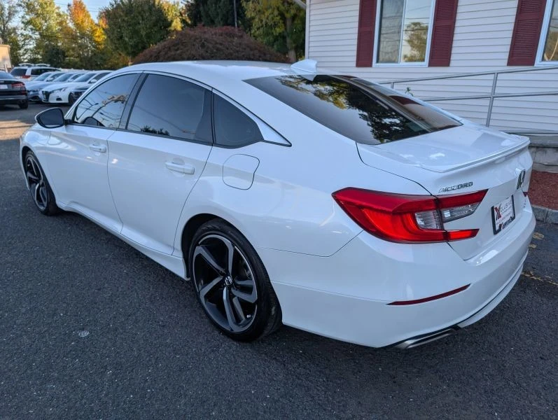 2019 Honda Accord 10th Gen - Image 2 of 12